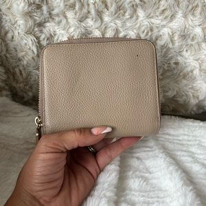 DKNY zip wallet